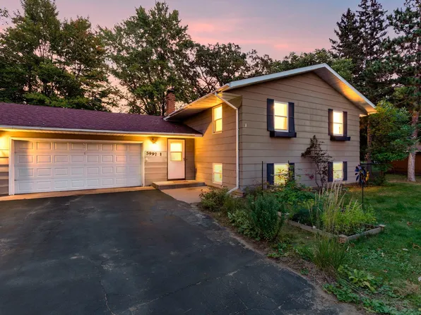 5997 Oak Cir, North Branch, MN 55056