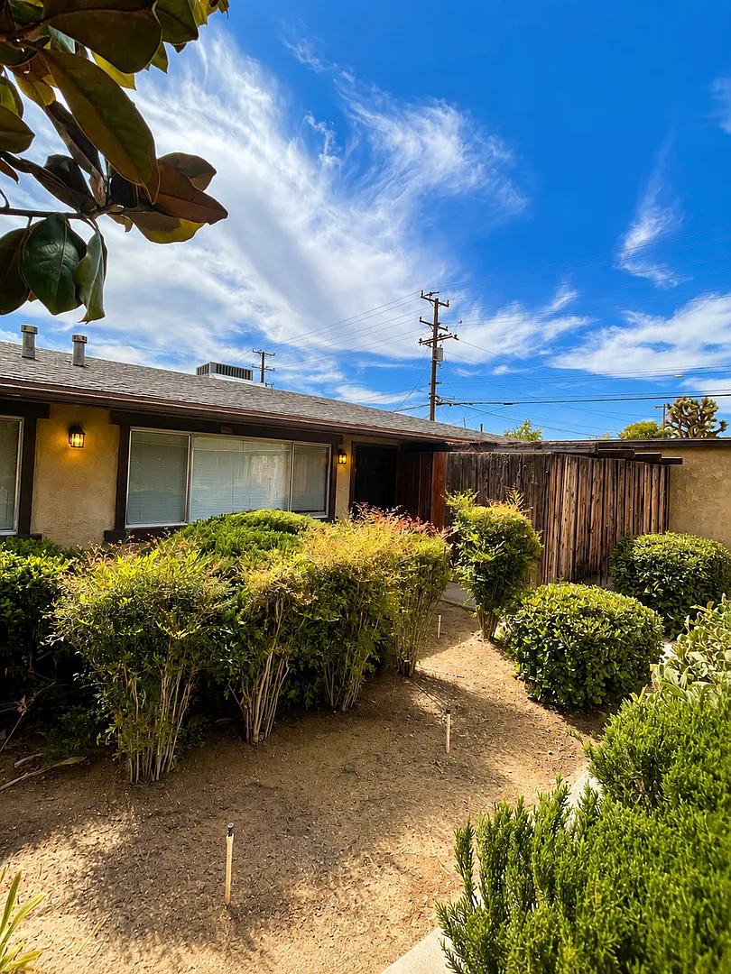 Apple Valley Garden Apartments (Avg) - Gold — Photo 2