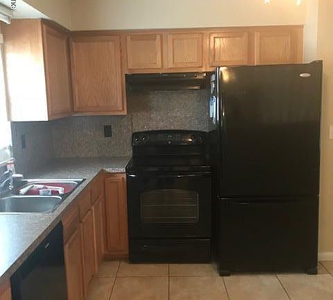 3rd image of 1563 Loumat Ct