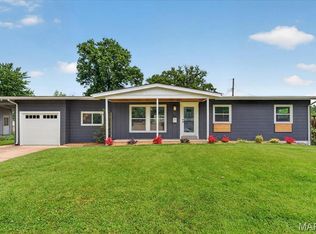 245 Humes Ln, Florissant, MO 63031