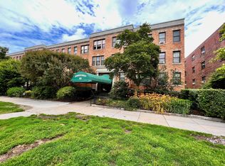 60 Jamaicaway APT 4, Boston, MA 02130