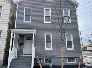 862 3rd St #1, Albany, NY 12206