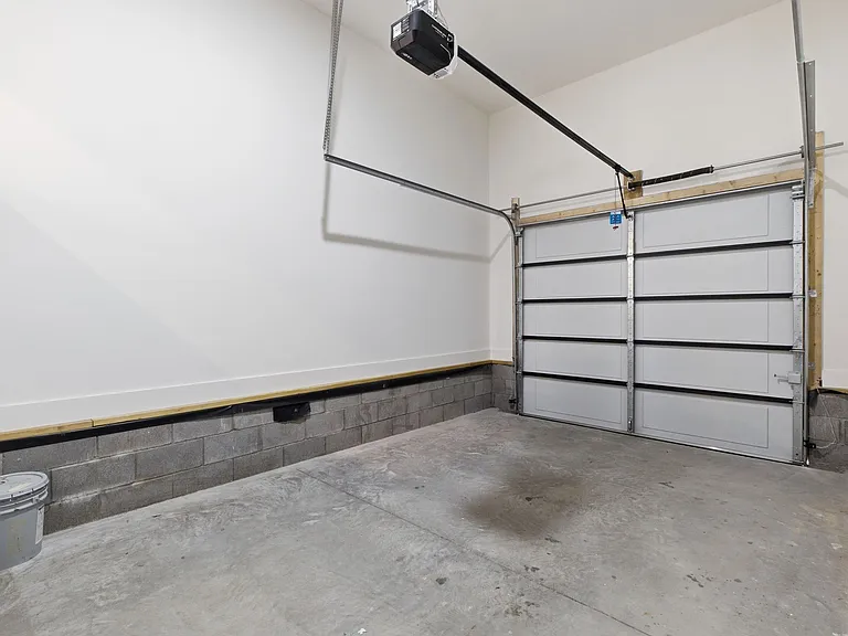 1703B Jeans Ct — Photo 31