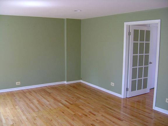 4th image of 2744 N Bosworth Ave APT 3