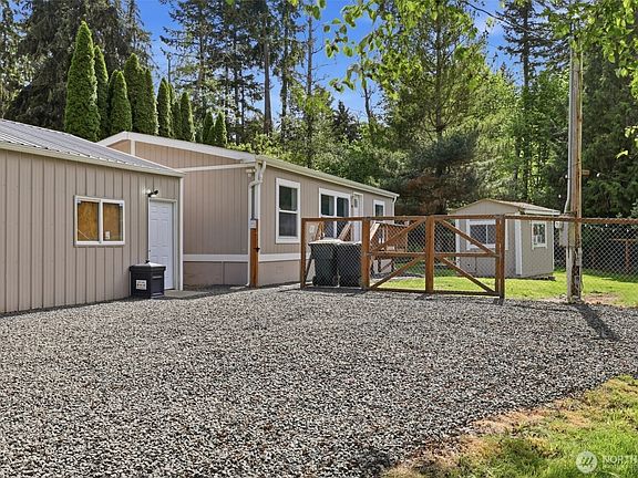2nd image of 8329 Abelia Ct SE