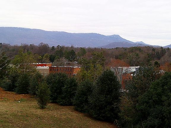 2nd image of 77 Chestnut St #305