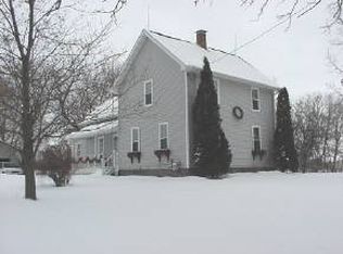 8426 Pioneer Rd, Larsen, WI 54947