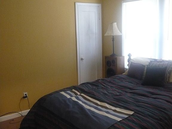 4th image of 2502 E 69th St