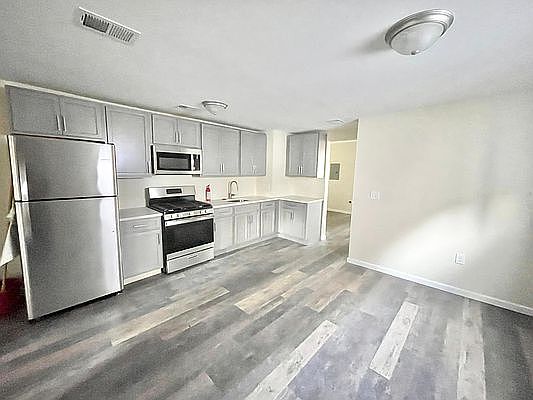 1st image of 1930 Richmond Ter Floor 2