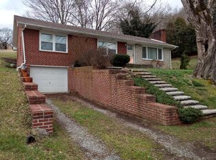 17490 Rich Valley Rd, Abingdon, VA 24210