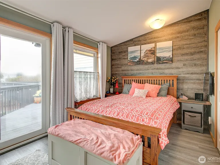 200 Ocean Lake Way NW #1 — Photo 15