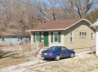 10112 E 18th St, Independence, MO 64052