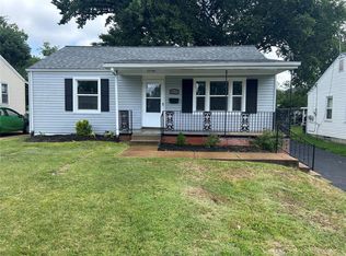 9637 Echo Ln, Saint Louis, MO
