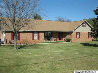 407 E Pike Rd, Falkville, AL 35622