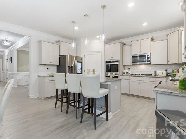 108 W Northstone Rd, Mooresville, NC 28115