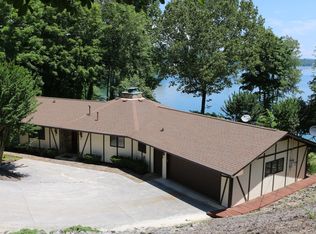 552 Little Fawn Ln, La Follette, TN 37766