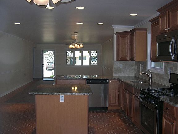 3rd image of 21 Exitir St