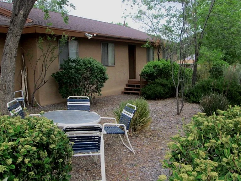 1507 Georgia St — Photo 2