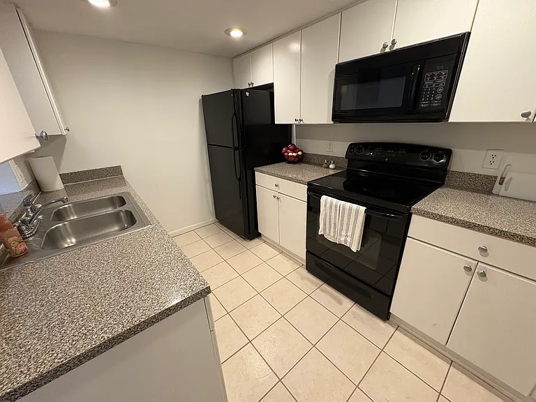 12626 Kenwood Ln #A — Photo 5