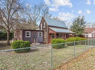 209 W Travis St, Fredericksburg, TX 78624