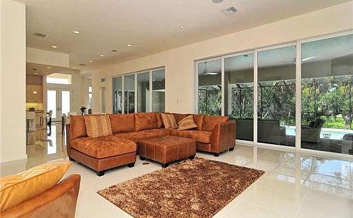 5th image of 3315 Sabal Cove Dr