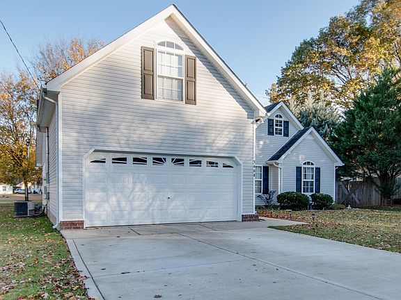 2nd image of 3408 Hardwood Dr