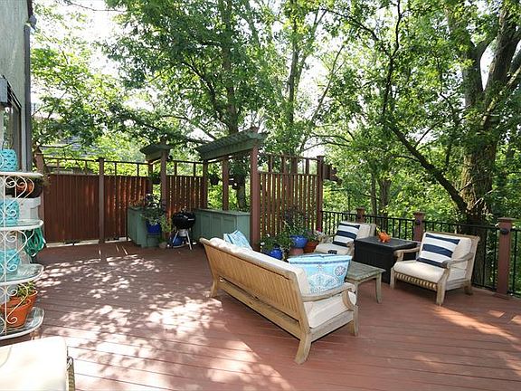 5th image of 445 Rawson Woods Ln