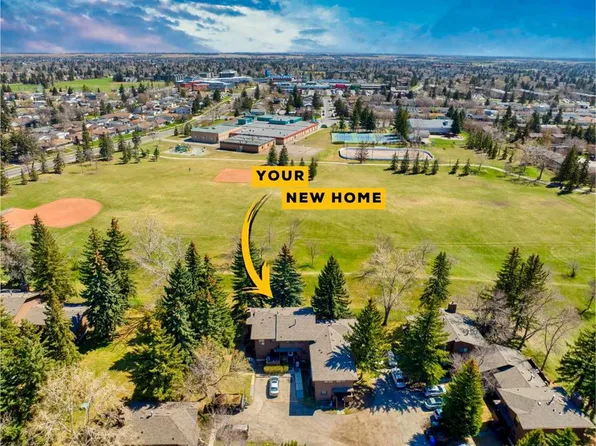 336 W Rundlehill Dr NE #44, Calgary, AB T1Y 2Y2