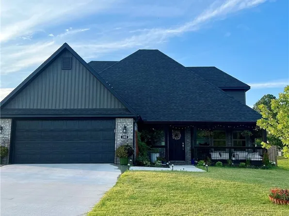 200 Ramsey St, Gentry, AR 72734