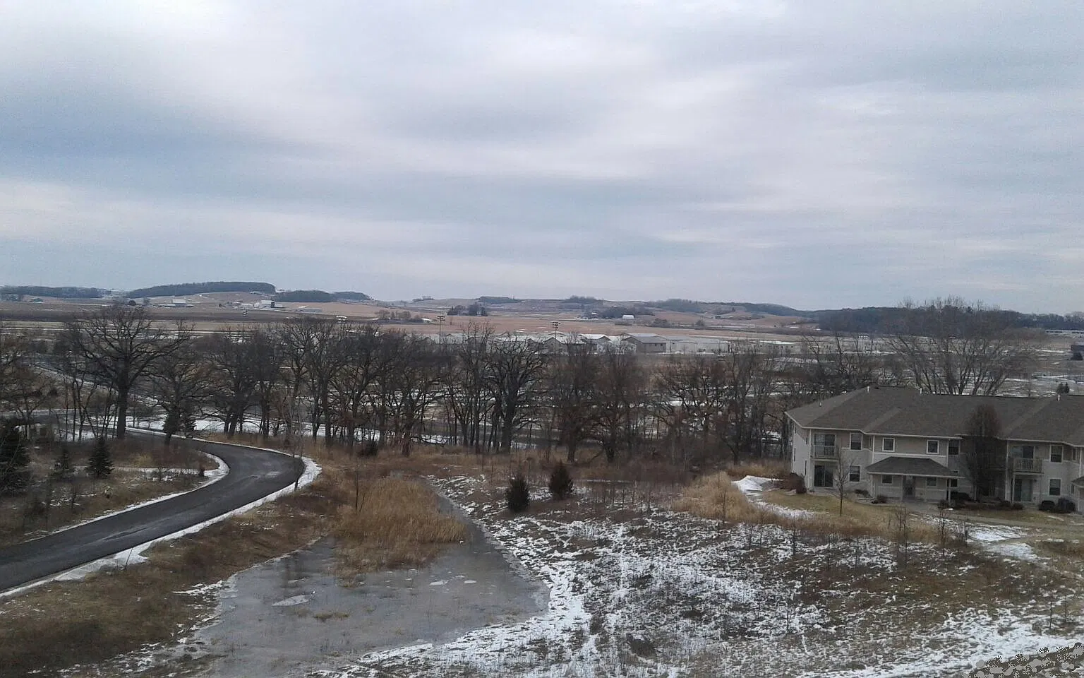 Middleton 2 Bedroom/1 Bath Apt Homes with Garage - Private, Scenic Area — Photo 3