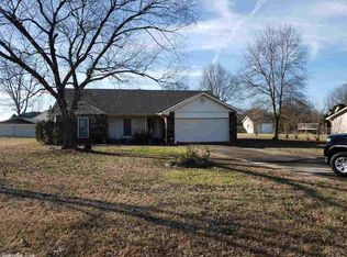 3 Darrell St, Vilonia, AR 72173
