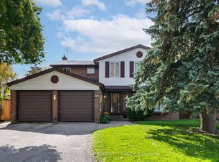 26 Deerbrook Trl, Toronto, ON M1W 1V4