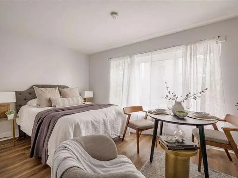 50 Selkirk Street — Photo 3