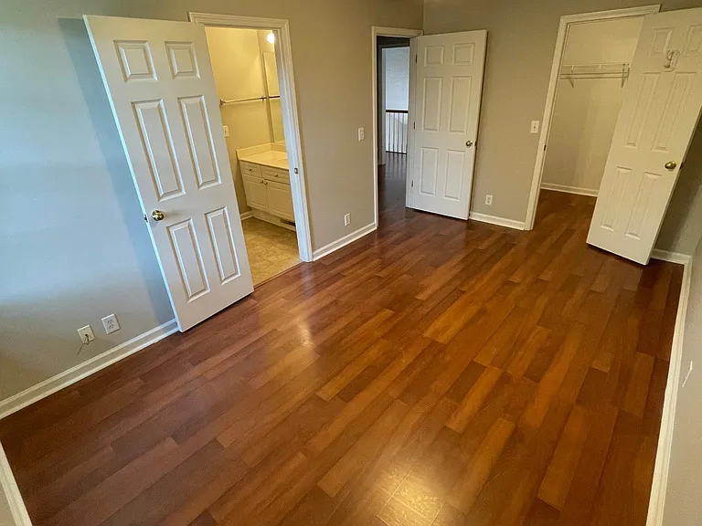 Second upstairs bedroom