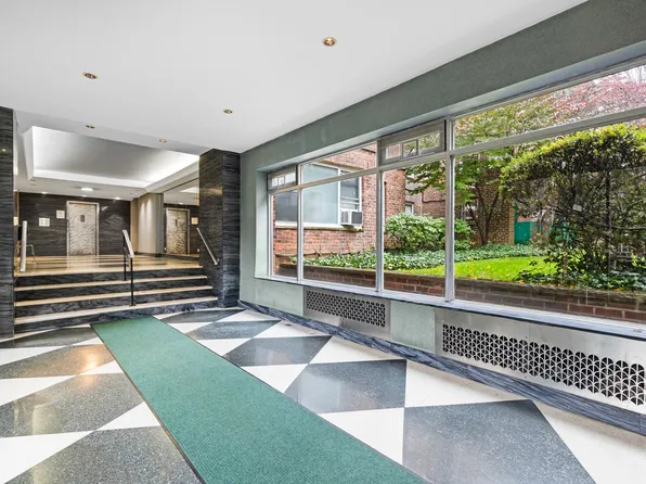 3850 Hudson Manor Terrace image 22 of 32