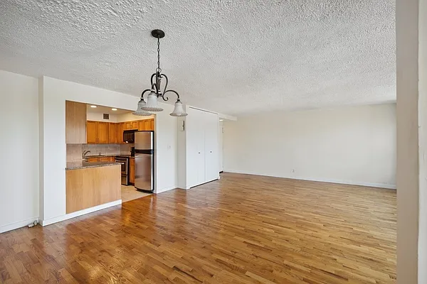 Sold by Shares of New York Marketing LLC | media 5