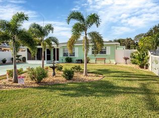 544 Flame Tree Dr, Apollo Beach, FL 33572