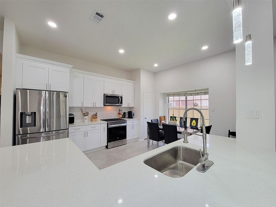 1st image of 7919 Hidden Oaks Ln