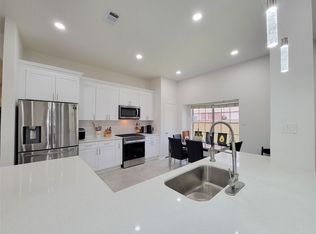 7919 Hidden Oaks Ln, Houston, TX 77095