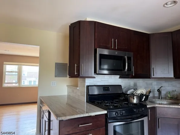 160 Evergreen Road BLDG 160 #20B, Edison Twp., NJ 08837
