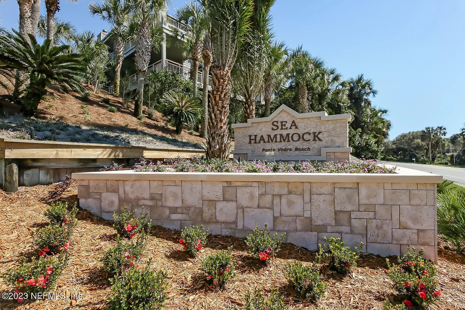 2 bed, 2.0 bath, 1614 sqft, $6,500 — Photo 2