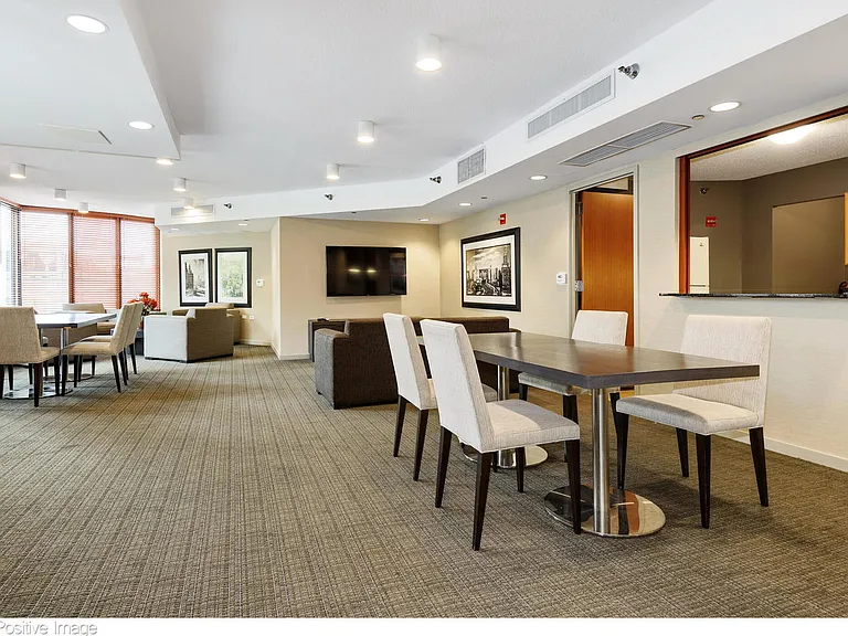 400 N Lasalle Blvd #4402 — Photo 23