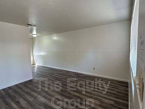 4th image of 616 N Blackstone St APT 15