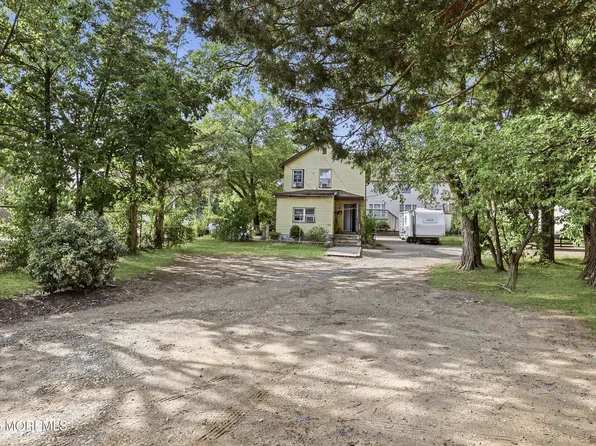 211 4th Street, Lakewood, NJ 08701
