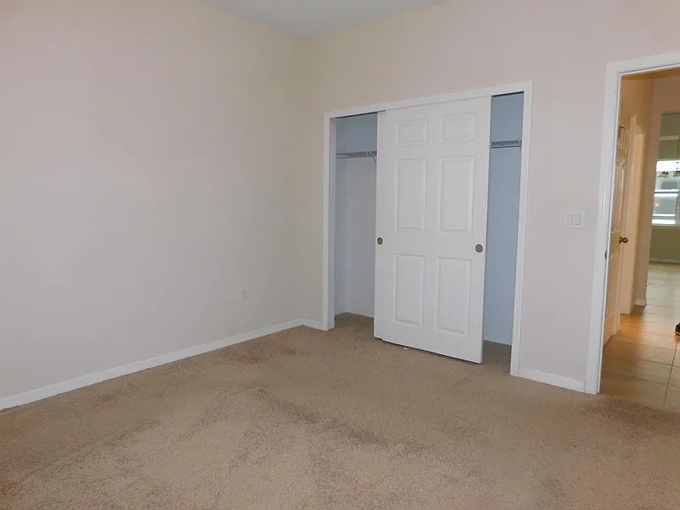 2135 Donahue Dr — Photo 20