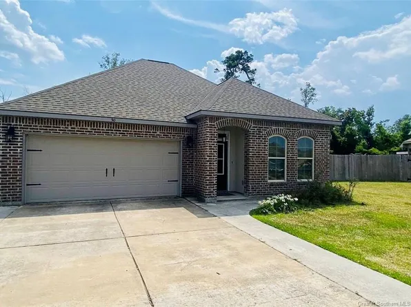 90 Pepper Creek Dr, Sulphur, LA 70663