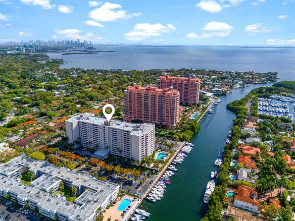 90 Edgewater Dr APT 1216, Coral Gables, FL 33133