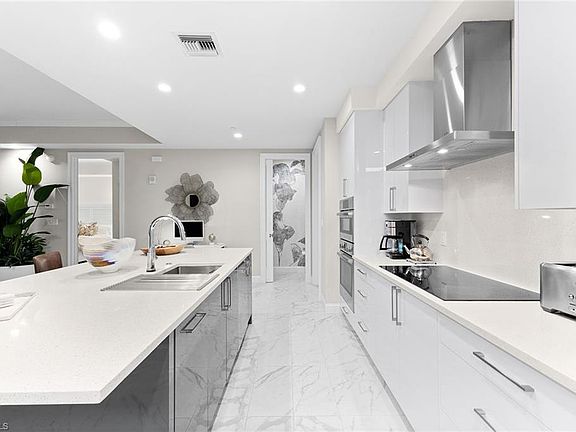 3rd image of 1115 Central AVE #241