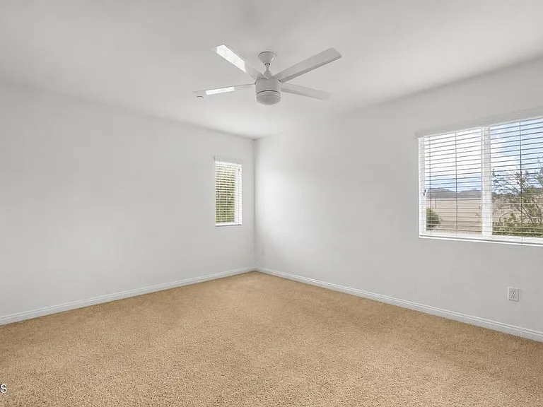 197 Pelican Pointe Ct — Photo 23