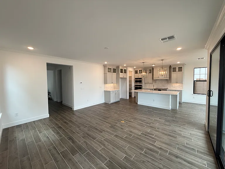 2390 W Los Arboles Pl — Photo 42